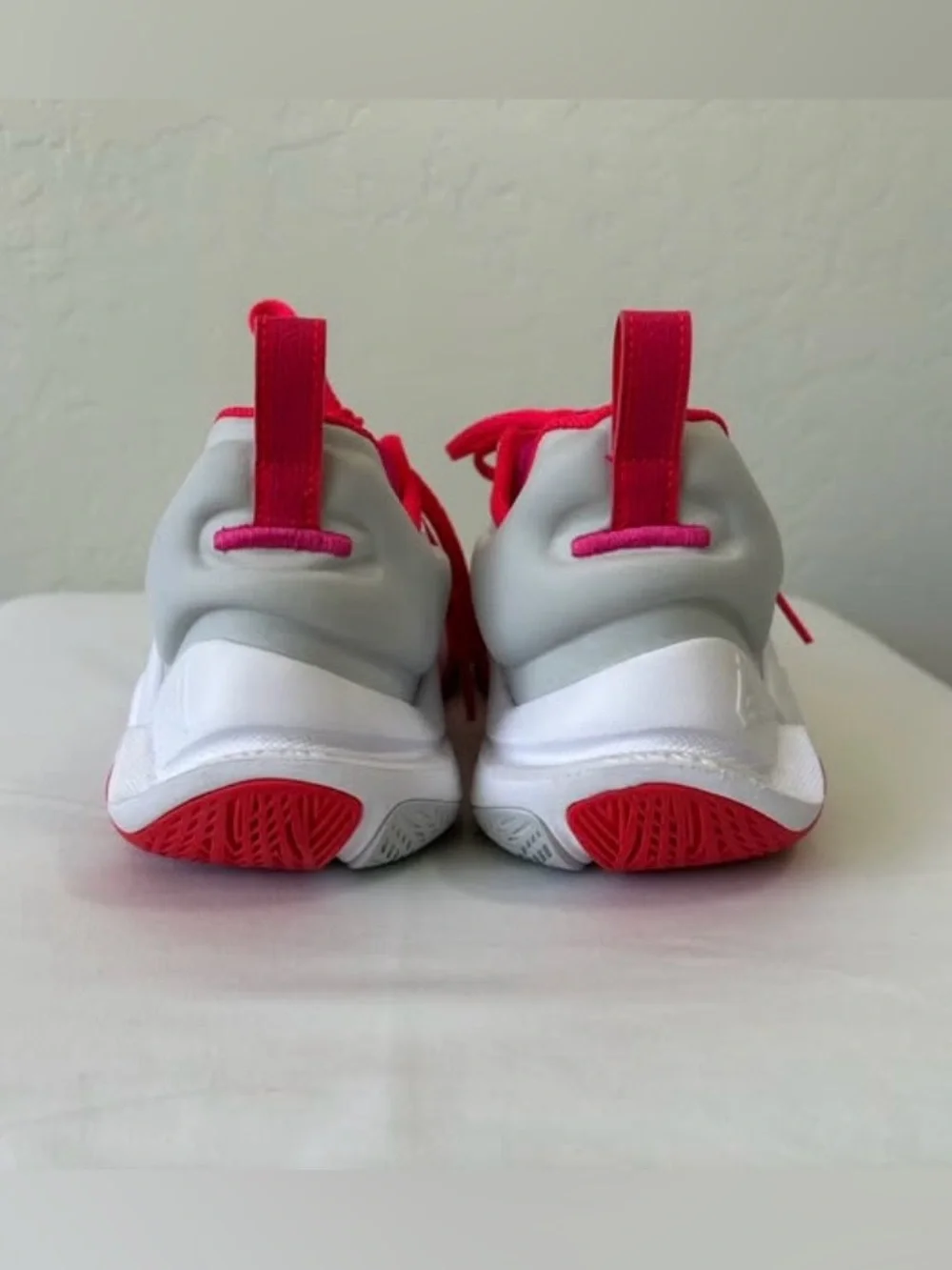 Nike Giannis Roses Basketball Shoes, men’s 7